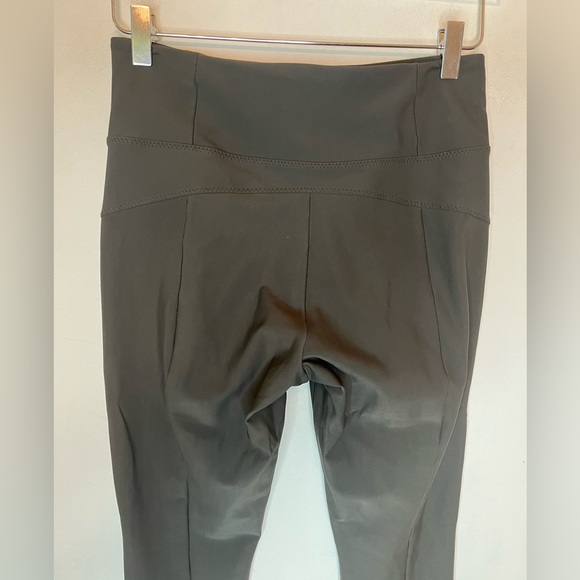 Athleta Stellar Crop Pants Arbor Olive Size Small - Picture 6 of 8